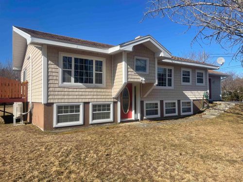 11 Islandview Dr, Brass Hill, NS, B0W1E0 | Card Image