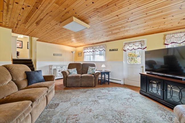 337 Wauregan Rd, House other with 3 bedrooms, 2 bathrooms and 8 parking in Killingly CT | Image 17