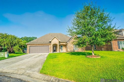 14508 Garnet Dr, Gonzales, LA, 70737-8957 | Card Image