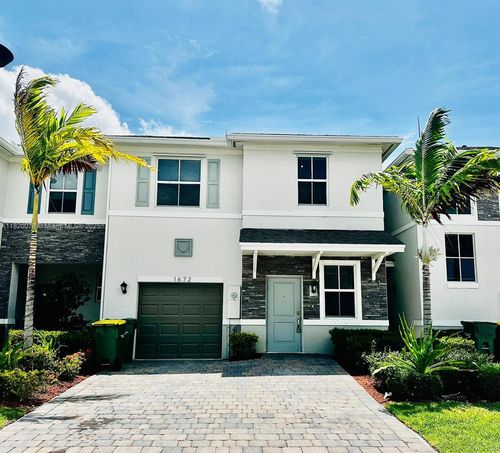 1672 Se 8th Ave, Homestead, FL, 33034-5678 | Card Image