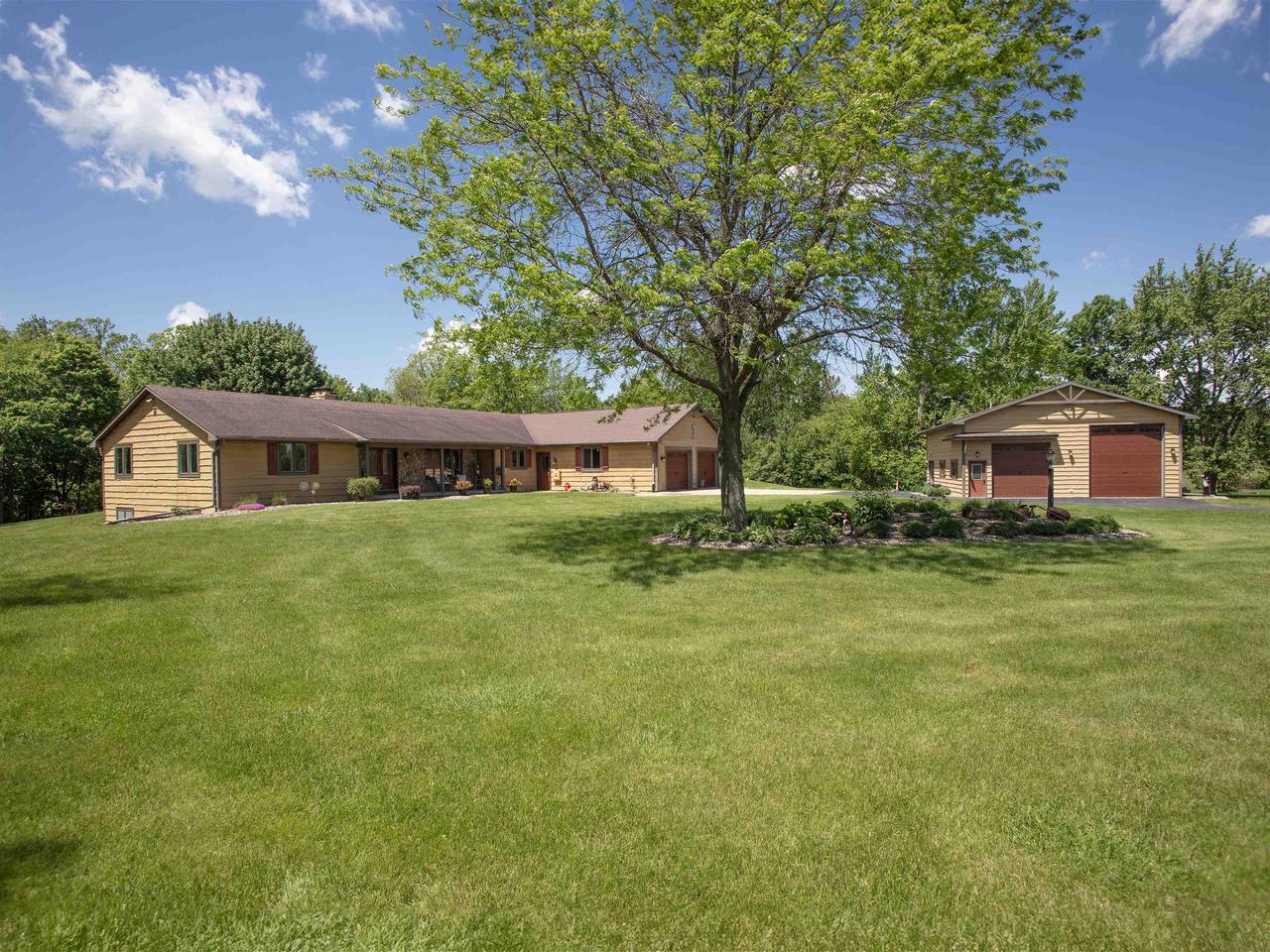 Ferndell Acres Dr, Oneida, WI 54155