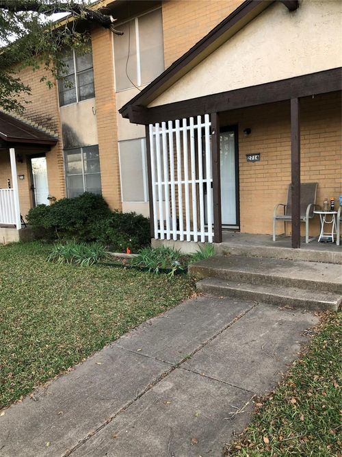 2714 Patricia Ln, Garland, TX, 75041-2607 | Card Image