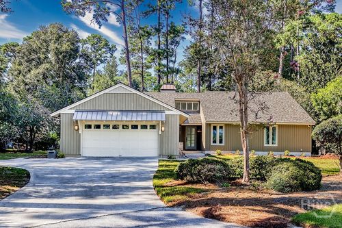 2 Bray Ln, Savannah, GA, 31411-1502 | Card Image