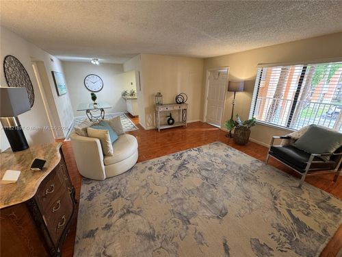 apt-206j-6900 Sw 39th St, Davie, FL, 33314-2404 | Card Image