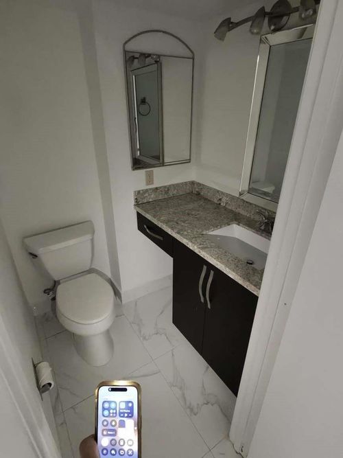 apt-11d-21682 Cypress Rd, Boca Raton, FL, 33433-3233 | Card Image