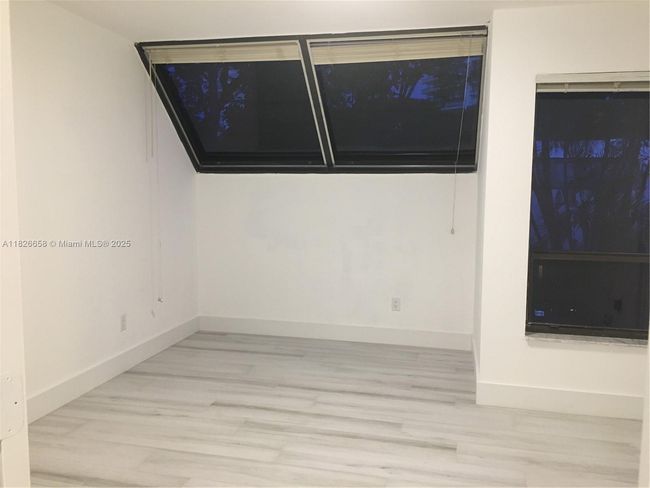 APT-8 - 2180 Brickell Ave, Townhouse with 2 bedrooms, 2 bathrooms and null parking in Miami FL | Image 33