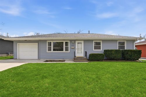 2565 24th Avenue, Marion, IA, 52302 | Card Image