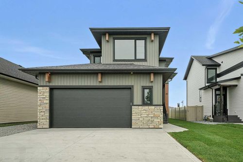 45 Thorkman Avenue, Red Deer, AB, T4P0Y8 | Card Image
