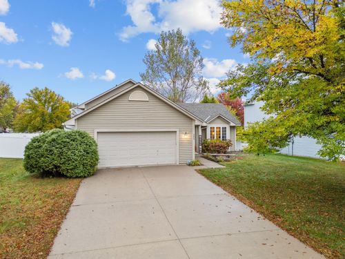 305 Groff St, Carver, MN, 55315-4512 | Card Image