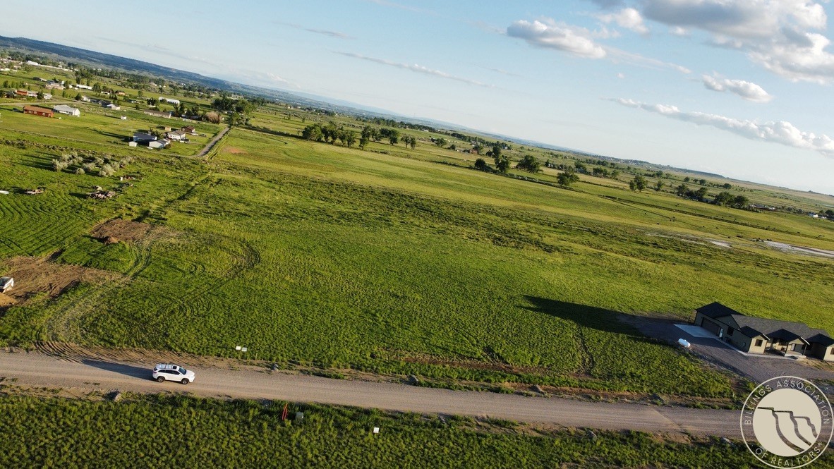 Land in Shepherd