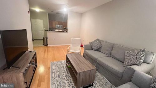 apt-110-2726 Gallows Rd, VIENNA, VA, 22180-7157 | Card Image