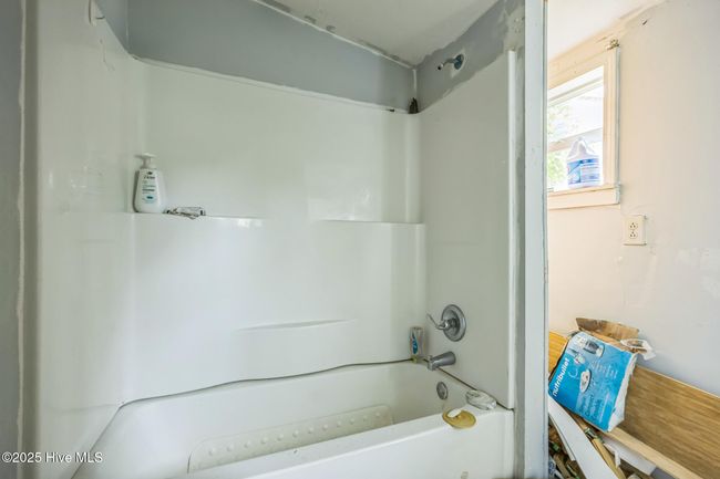 115 Wright St, House other with 2 bedrooms, 1 bathrooms and null parking in Wilmington NC | Image 13