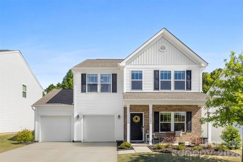 3152 Pinehills Way, Mount Holly, NC, 28120-0375 | Card Image