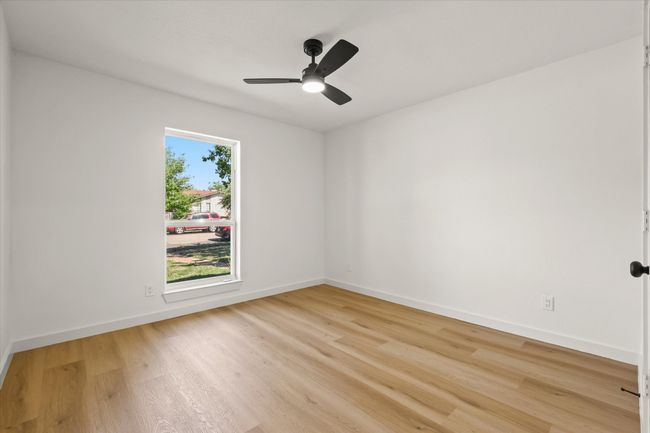 3932 Twin Falls St, House other with 4 bedrooms, 2 bathrooms and null parking in Irving TX | Image 22