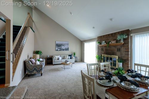 925 N Rosevere Ave, Dearborn, MI, 48128-1741 | Card Image