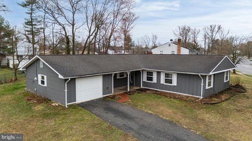 90 Twin Hill Dr, Willingboro, NJ, 08046-3726 | Card Image