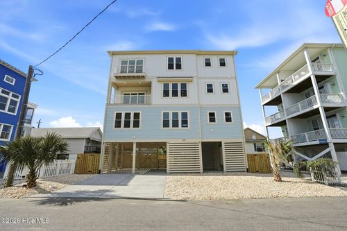 105 Periwinkle Ln, Carolina Beach, NC, 28428-4010 | Card Image