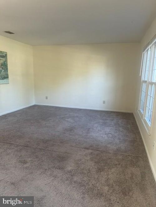 410 Forest Ct, WARRENTON, VA, 20186-2085 | Card Image