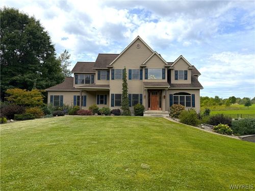 626 Willardshire Rd, Orchard Park, NY, 14127-2068 | Card Image