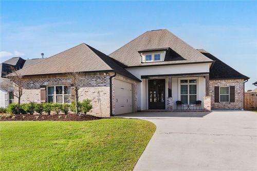 2032 Cypress Bend Ln, Madisonville, LA, 70447-3267 | Card Image