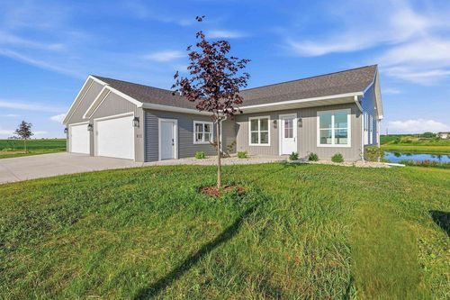 812 Lakeview Lane, Ripon, WI, 54971 | Card Image