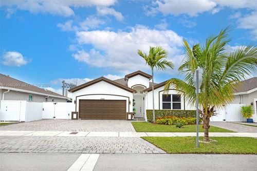 27440 Sw 135th Avenue Rd, Homestead, FL, 33032-8292 | Card Image