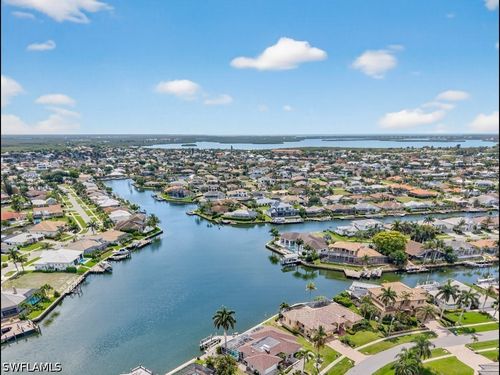 1585 Jamaica Ct, MARCO ISLAND, FL, 34145-4045 | Card Image