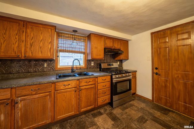 704 S Meadow Ln, House other with 2 bedrooms, 1 bathrooms and null parking in Manito IL | Image 11