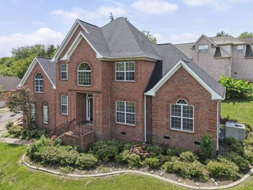 1046 Island Brook Dr, Hendersonville, TN, 37075-6307 | Card Image