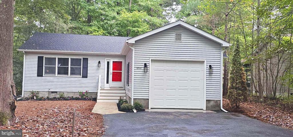 Royal Oaks Dr, Berlin, MD 21811
