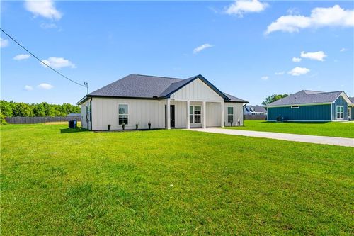 9980 Lighthouse Ave, Grand Bay, AL, 36541-6140 | Card Image