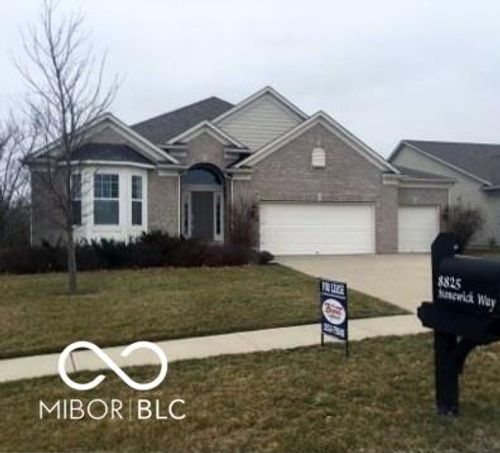 8825 Stonewick Way, Zionsville, IN, 46077-8997 | Card Image