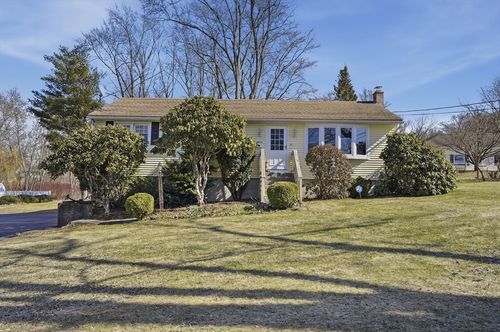 35 Hampton St, Auburn, MA, 01501-2613 | Card Image