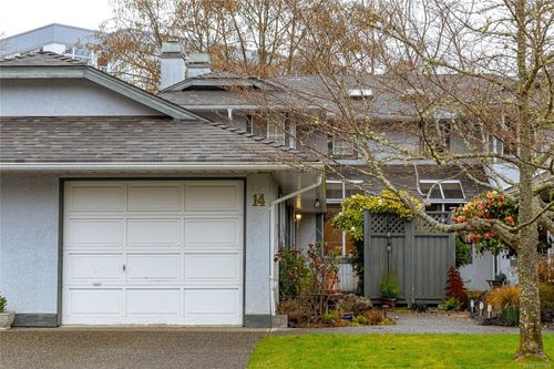 14-5110 Cordova Bay Rd, Victoria, BC, V8Y2K5 | Card Image