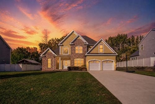 7409 Mitchell Ct, South Haven, MI, 49090-7174 | Card Image