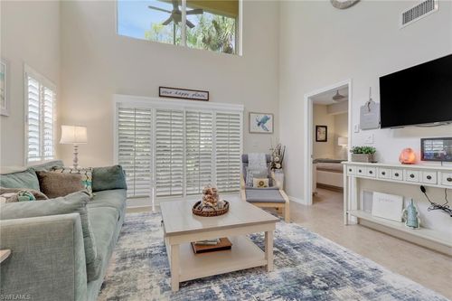 4-4500 Botanical Place Cir, NAPLES, FL, 34112-2420 | Card Image