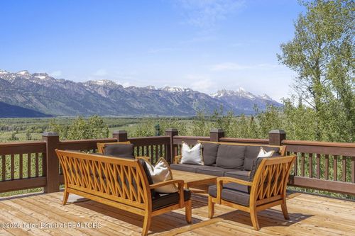 655 Spur Road, Jackson, WY, 83001 | Card Image