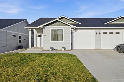 220 Claret Dr, Prosser, WA, 99350 | Card Image