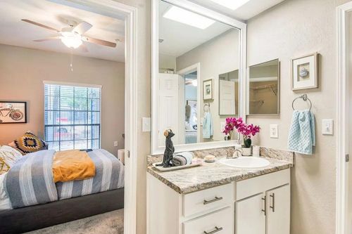 1215-11220 West Rd, Houston, TX, 77065-4722 | Card Image