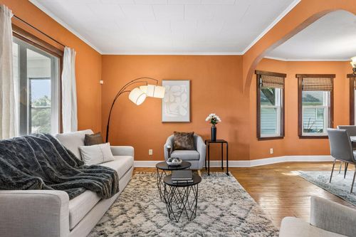 1037 Kent St, Saint Paul, MN, 55117-4720 | Card Image