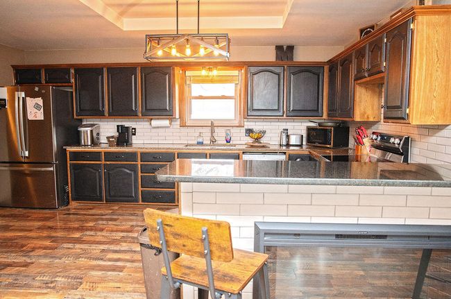 1560 State Highway 214, House other with 3 bedrooms, 3 bathrooms and null parking in Plains TX | Image 10