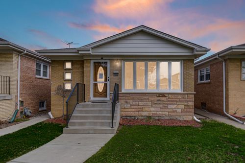 7520 W Carmen Ave, Harwood Heights, IL, 60706-3406 | Card Image
