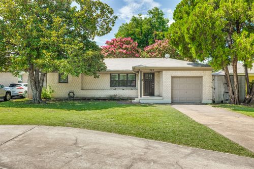 623 W Belt Line Rd, Richardson, TX, 75080-6114 | Card Image
