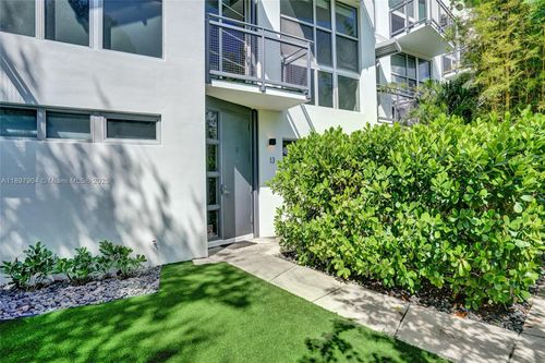 apt-13-716 Se 12th St, Fort Lauderdale, FL, 33316-2094 | Card Image