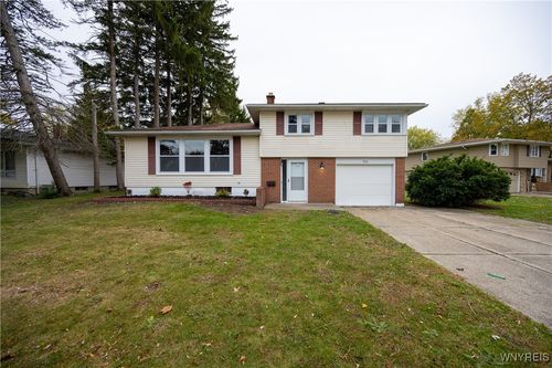 930 Sun Valley Dr, North Tonawanda, NY, 14120-1953 | Card Image