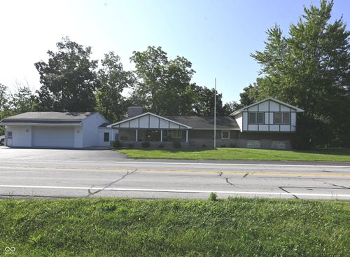 826 E Beech St, Osgood, IN, 47037-8746 | Card Image