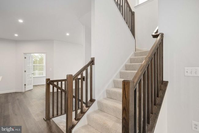 10170 Queens Way, Townhouse with 4 bedrooms, 4 bathrooms and null parking in MANASSAS VA | Image 33
