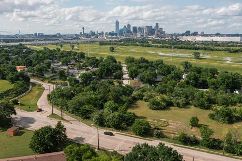 1610 Canyon St, Dallas, TX, 75203-1905 | Card Image