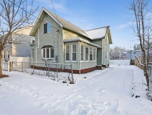 12 Howard St, Lynn, MA, 01902-3008 | Card Image