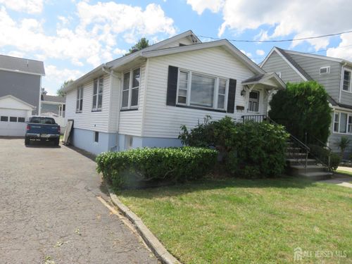 191 Sherry St, Woodbridge, NJ, 07095-1742 | Card Image